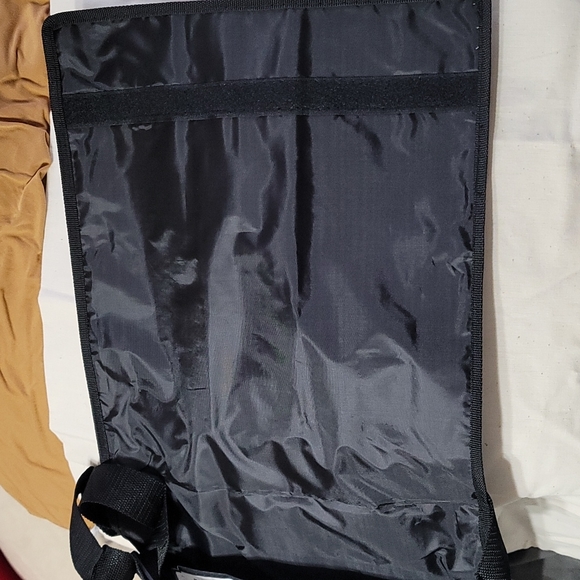 Mickey&Minnie Crossbody Tote - Picture 4 of 11